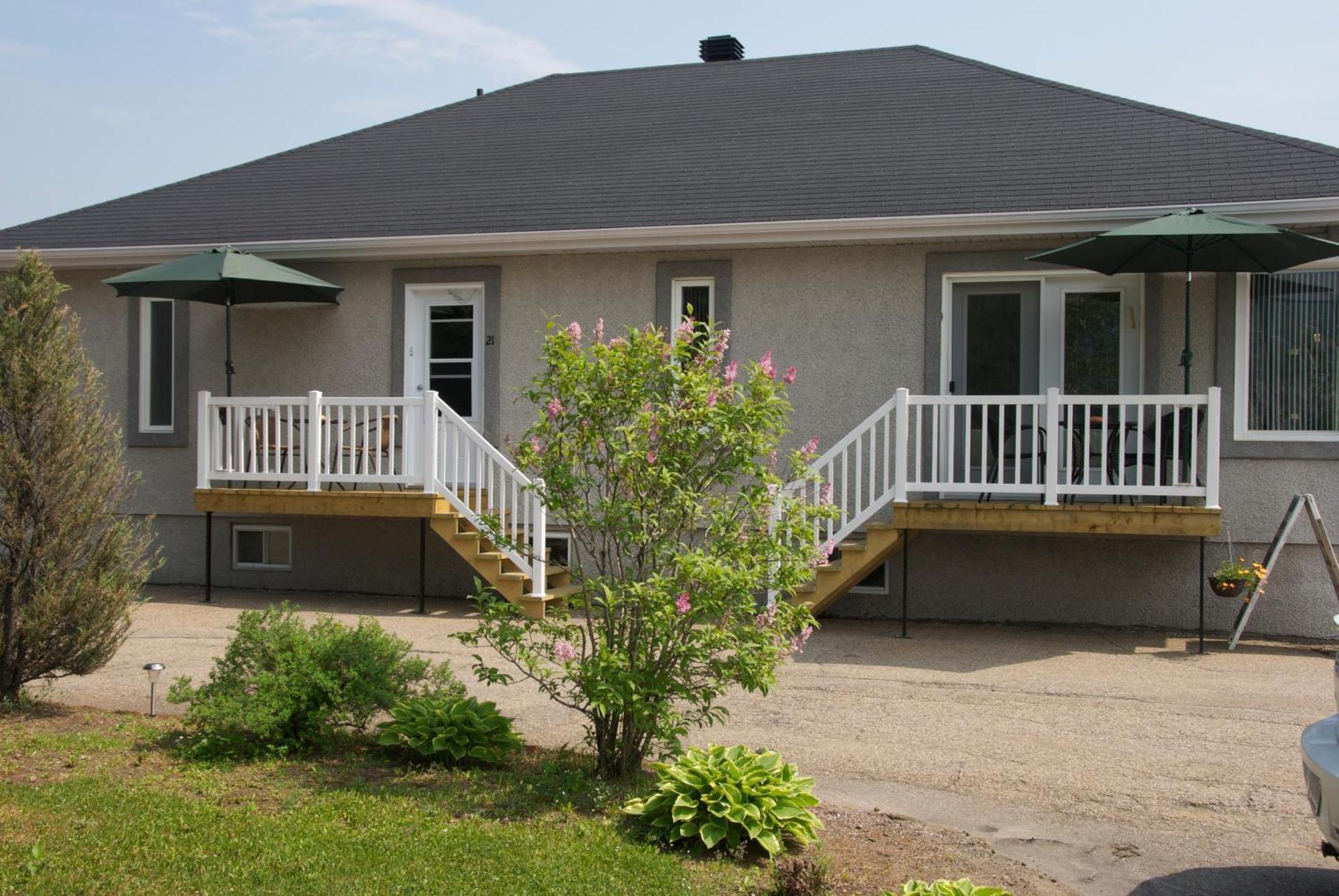 Motel Des Cascades Baie-Saint-Paul Exterior photo
