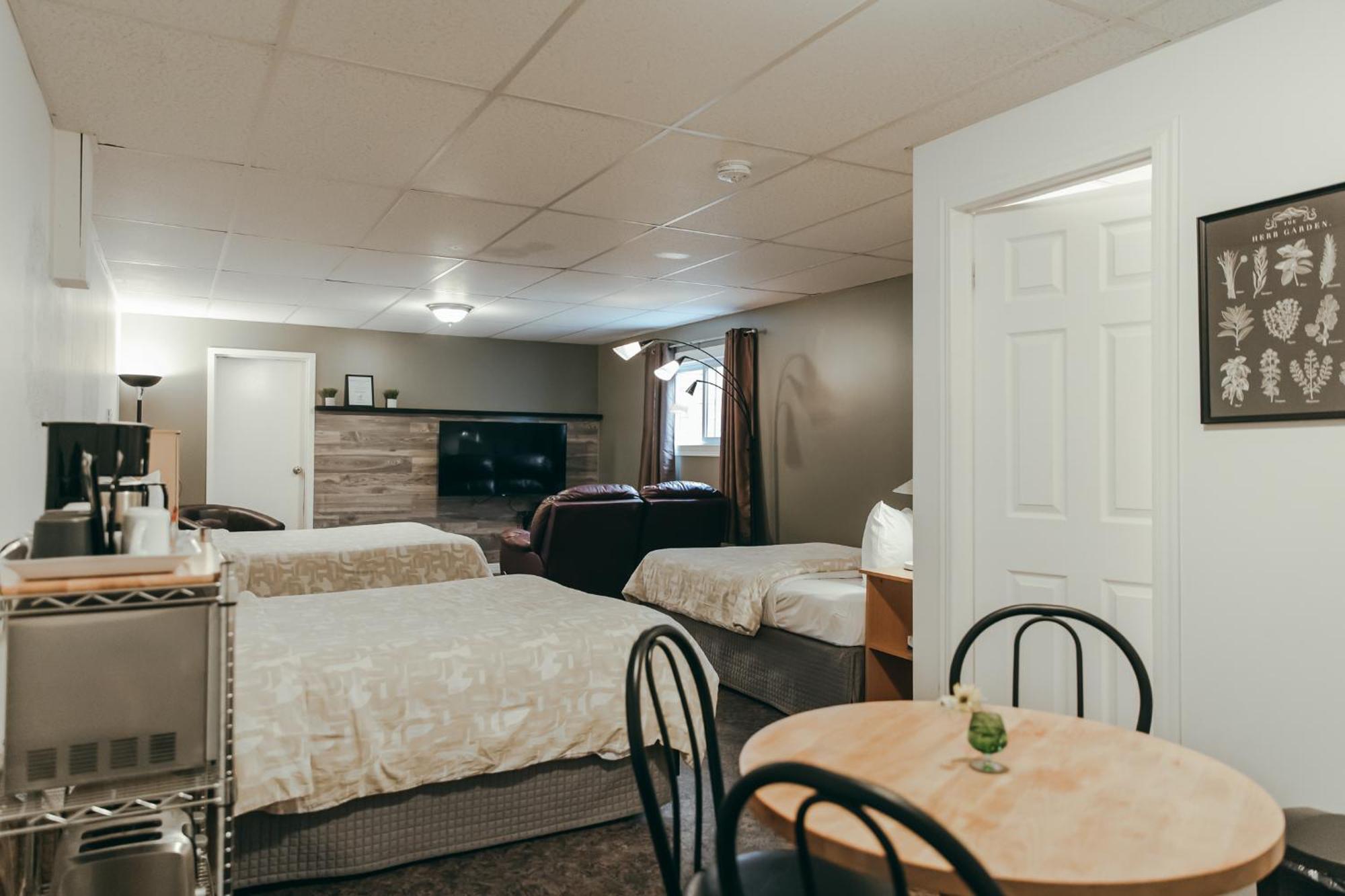 Motel Des Cascades Baie-Saint-Paul Exterior photo