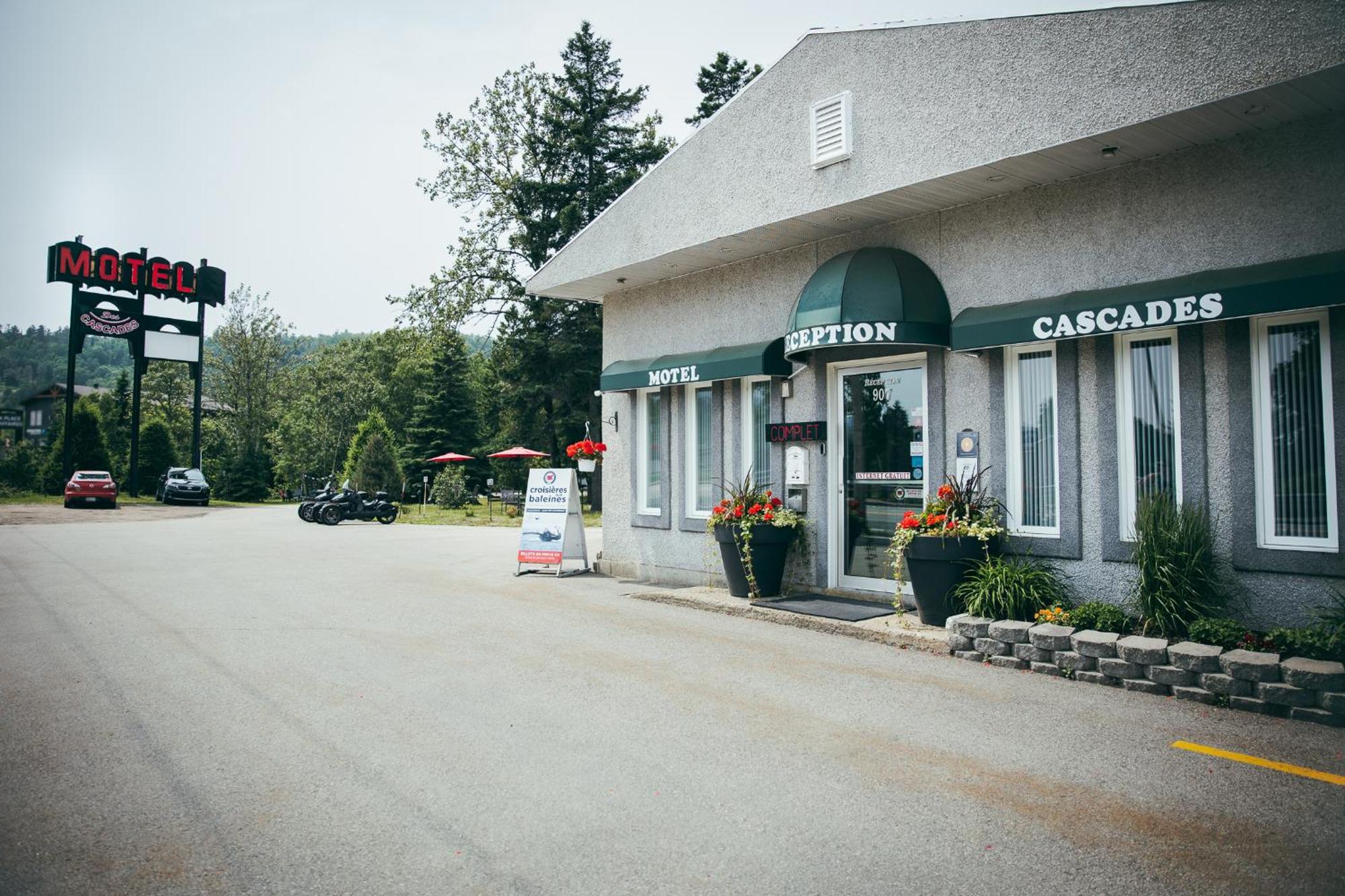 Motel Des Cascades Baie-Saint-Paul Exterior photo